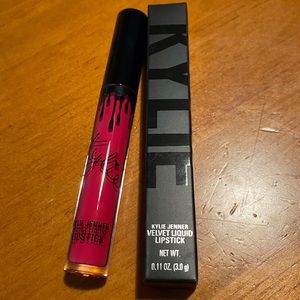 🎉HP🎉 Kylie Jenner Velvet Liquid Lipstick💋